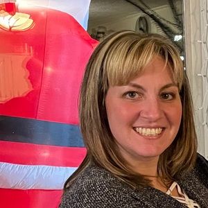 Meet your Posher, Holly